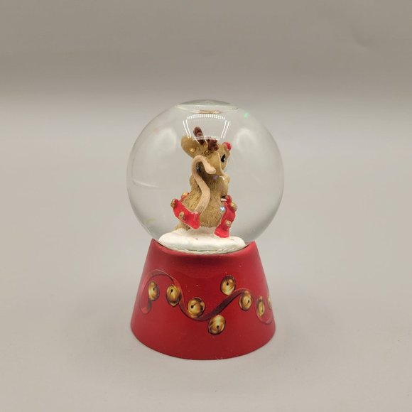 Charming Tails Snow Globe Glitter Red Figurine Reindeer Mouse - Picture 4 of 9